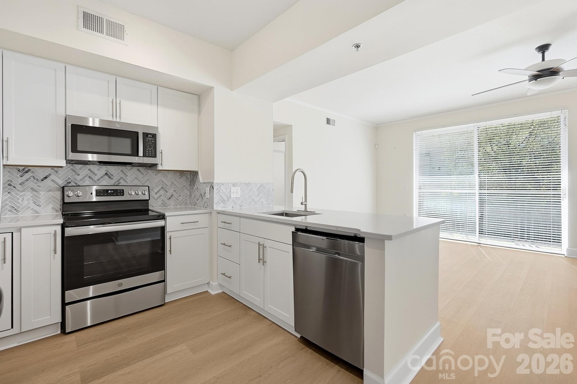 Condominium at Charlotte, photo 17 of 45