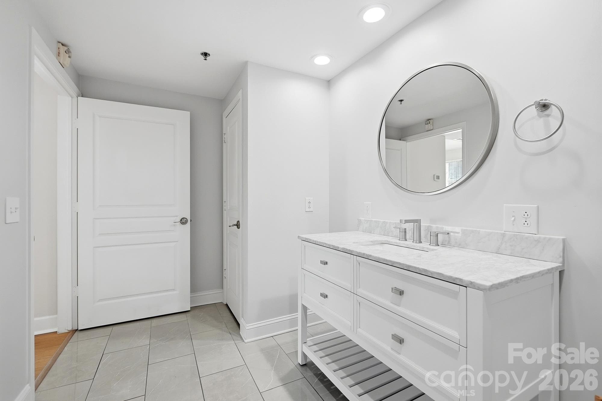 Condominium at Charlotte, photo 34 of 45