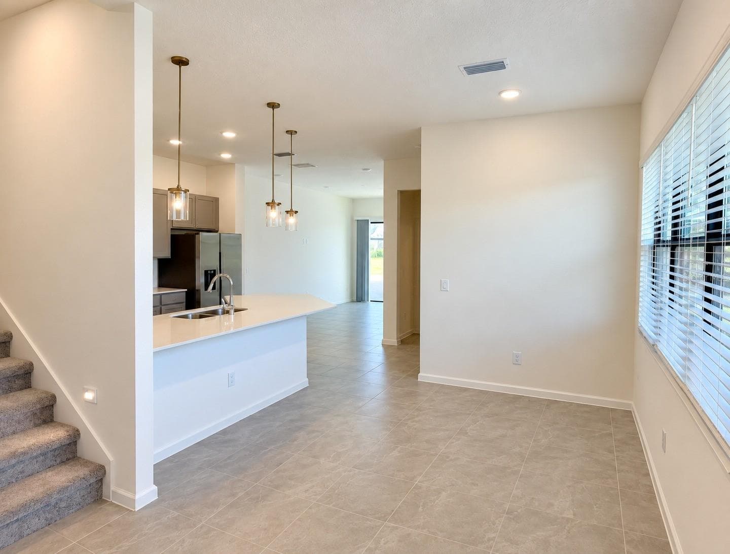 Townhouse at 10592 EBB TIDE LANE, ORLANDO, photo 5 of 28