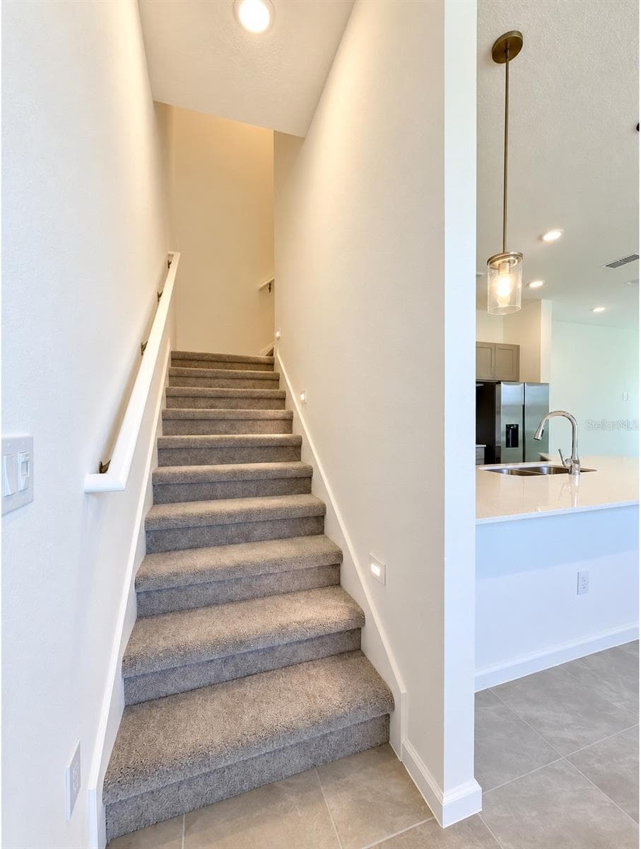 Townhouse at 10592 EBB TIDE LANE, ORLANDO, photo 6 of 28