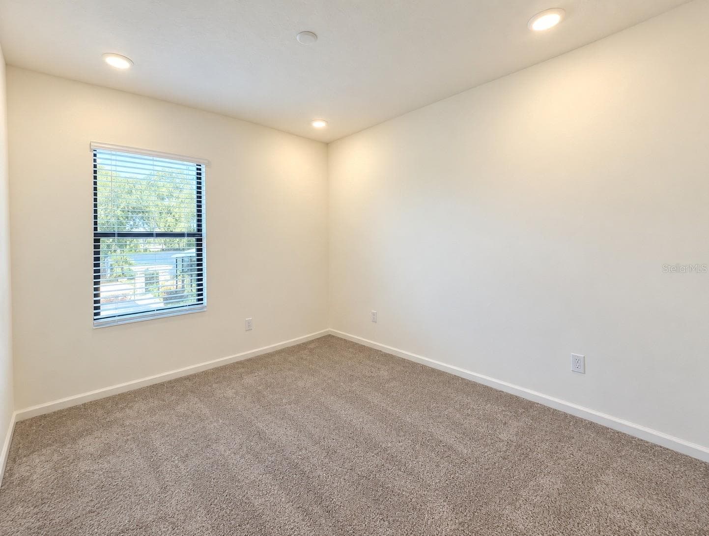 Townhouse at 10592 EBB TIDE LANE, ORLANDO, photo 22 of 28