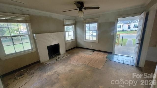 Single Family Residence at 910 W Mauney Avenue, Gastonia, photo 6 of 21