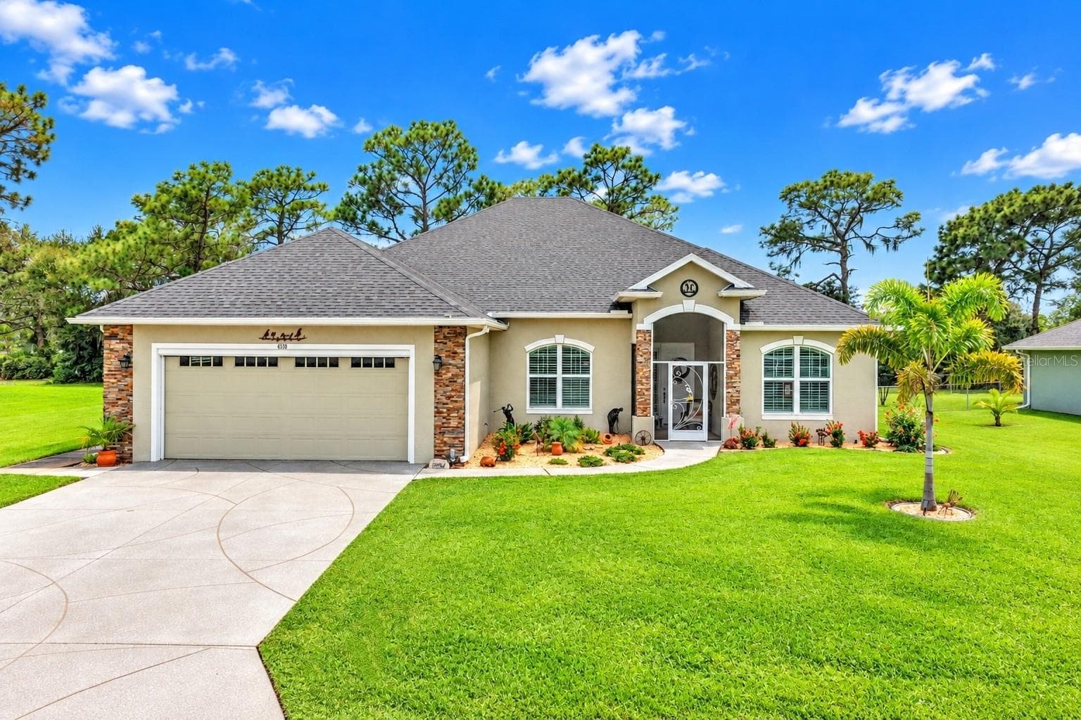 Single Family Residence at 4930 MYRTLE BEACH DR, SEBRING