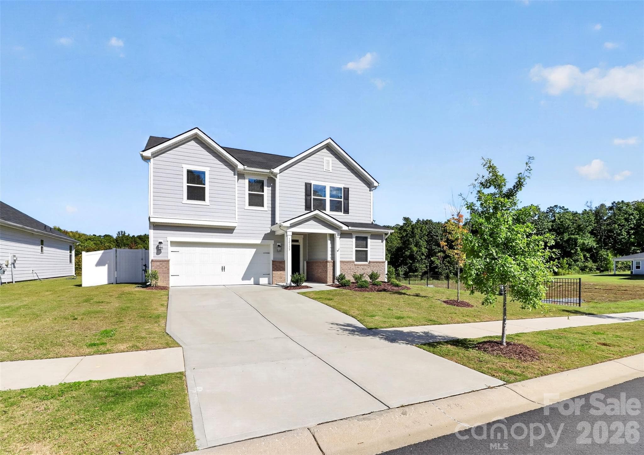 Single Family Residence at 12133 Rowan Hill Drive, Huntersville, photo 2 of 37