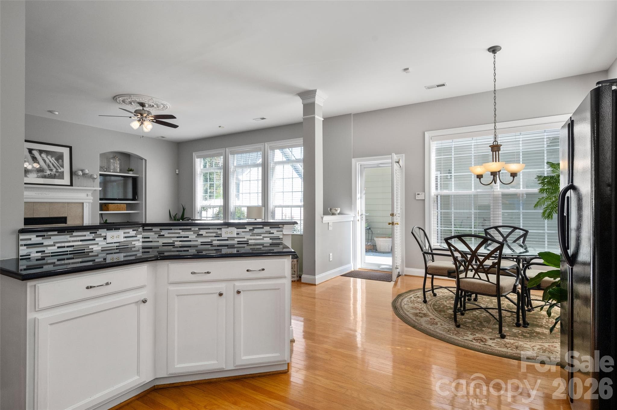 Single Family Residence at 3004 Ivy Brook Place, Matthews, photo 12 of 38