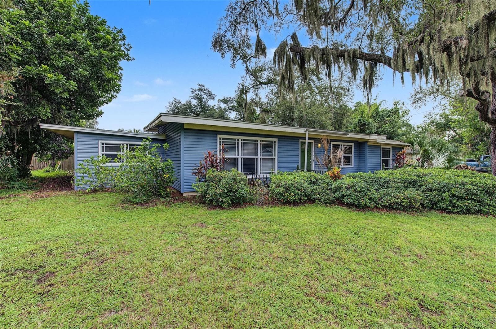 Single Family Residence at 514 12TH AVE W, PALMETTO, photo 3 of 45
