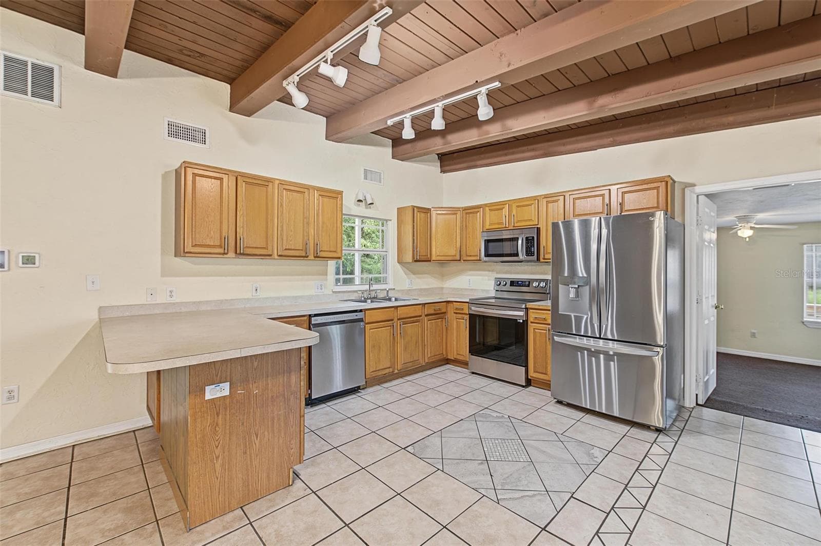 Single Family Residence at 514 12TH AVE W, PALMETTO, photo 9 of 45