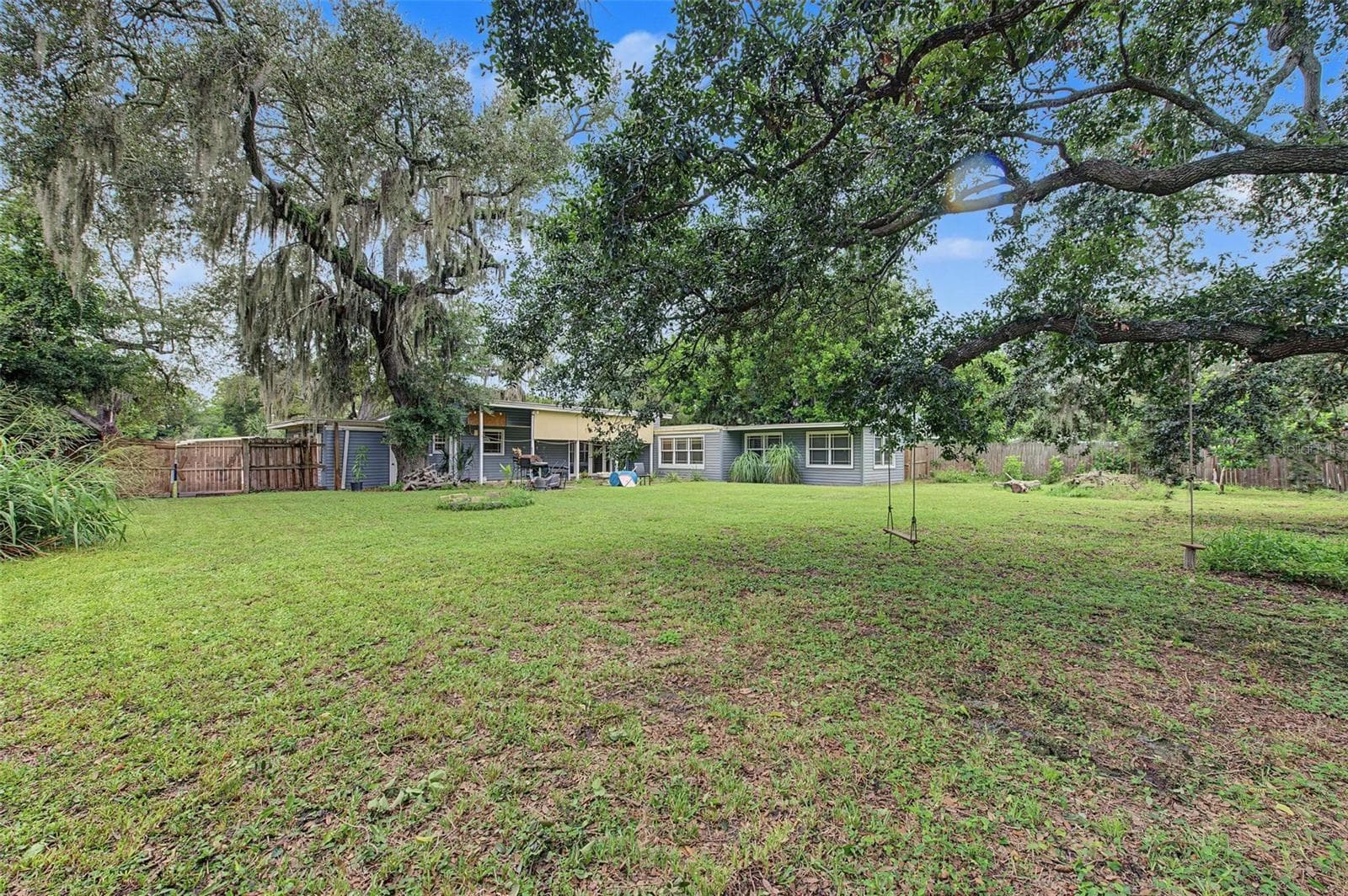 Single Family Residence at 514 12TH AVE W, PALMETTO, photo 37 of 45