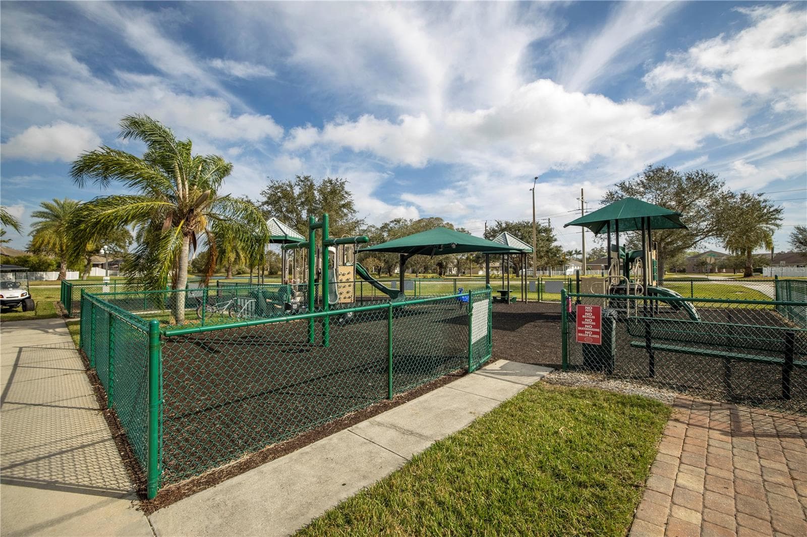 Single Family Residence at 3903 DAY BRIDGE PL, ELLENTON, photo 42 of 44