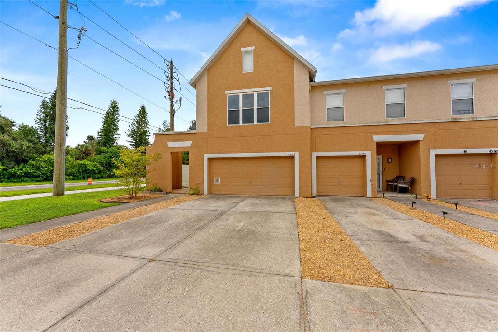 4363 TYLER CIR N