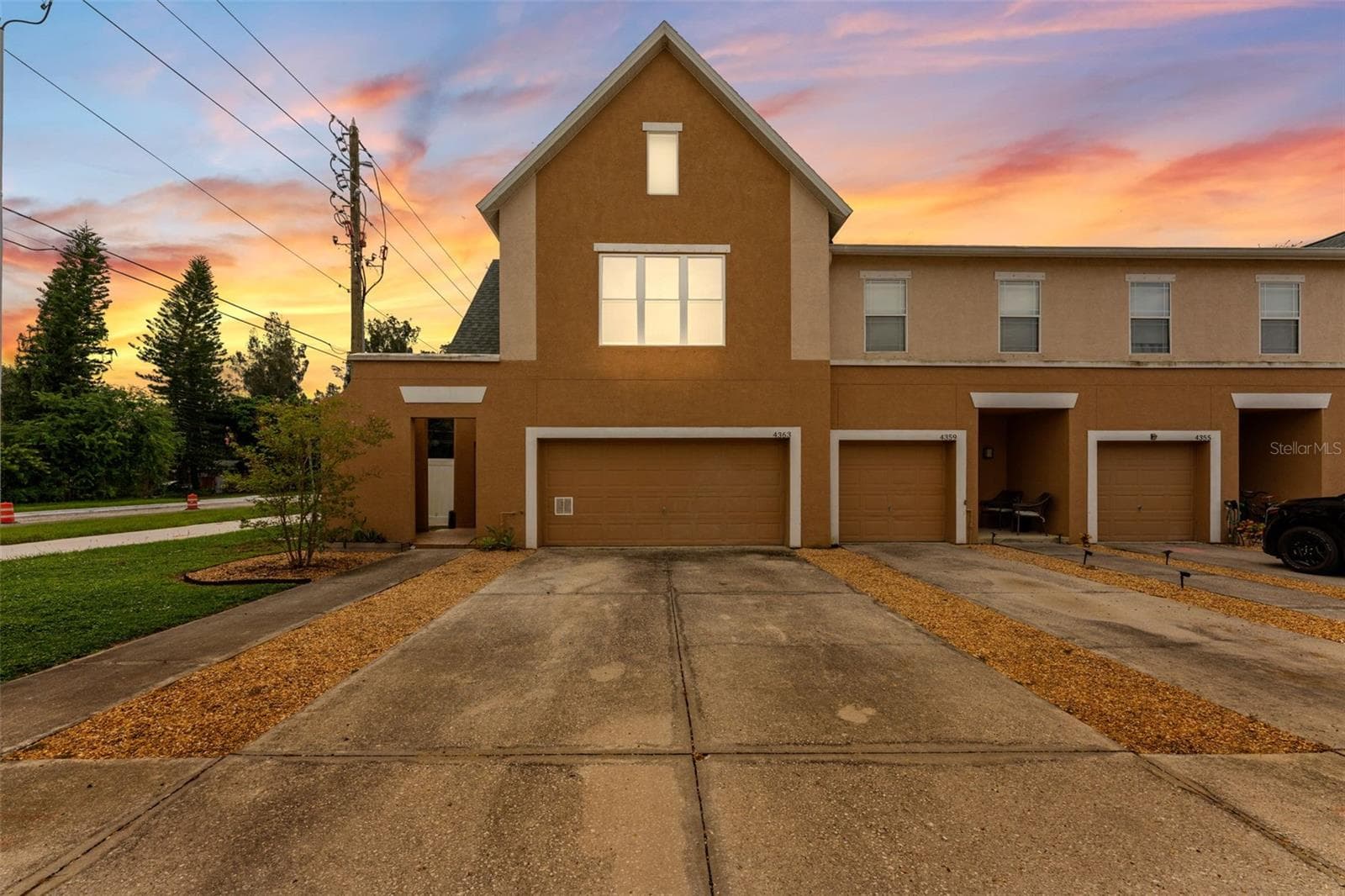 Townhouse at 4363 TYLER CIR N, ST PETERSBURG, photo 3 of 45