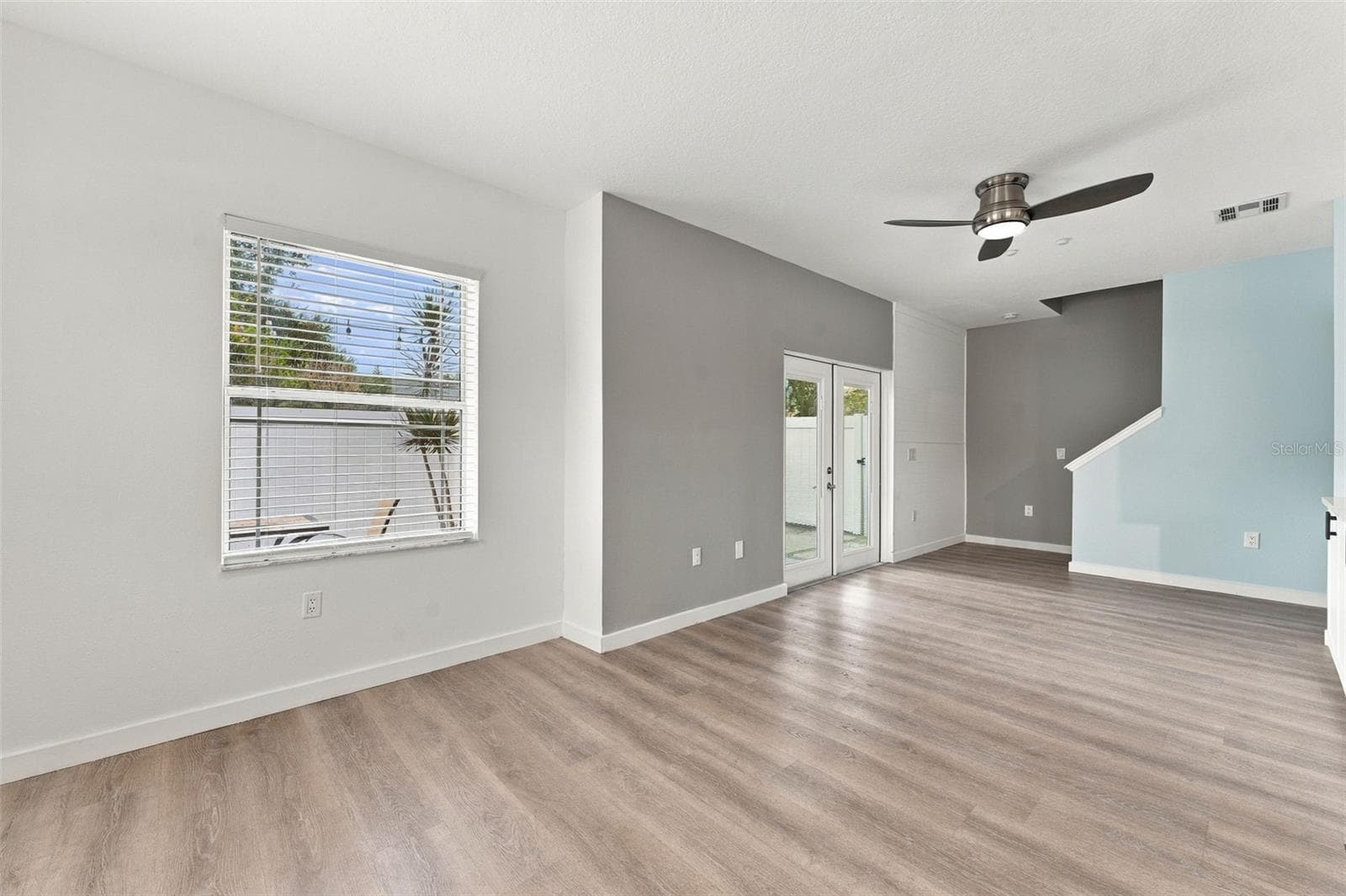 Townhouse at 4363 TYLER CIR N, ST PETERSBURG, photo 8 of 45