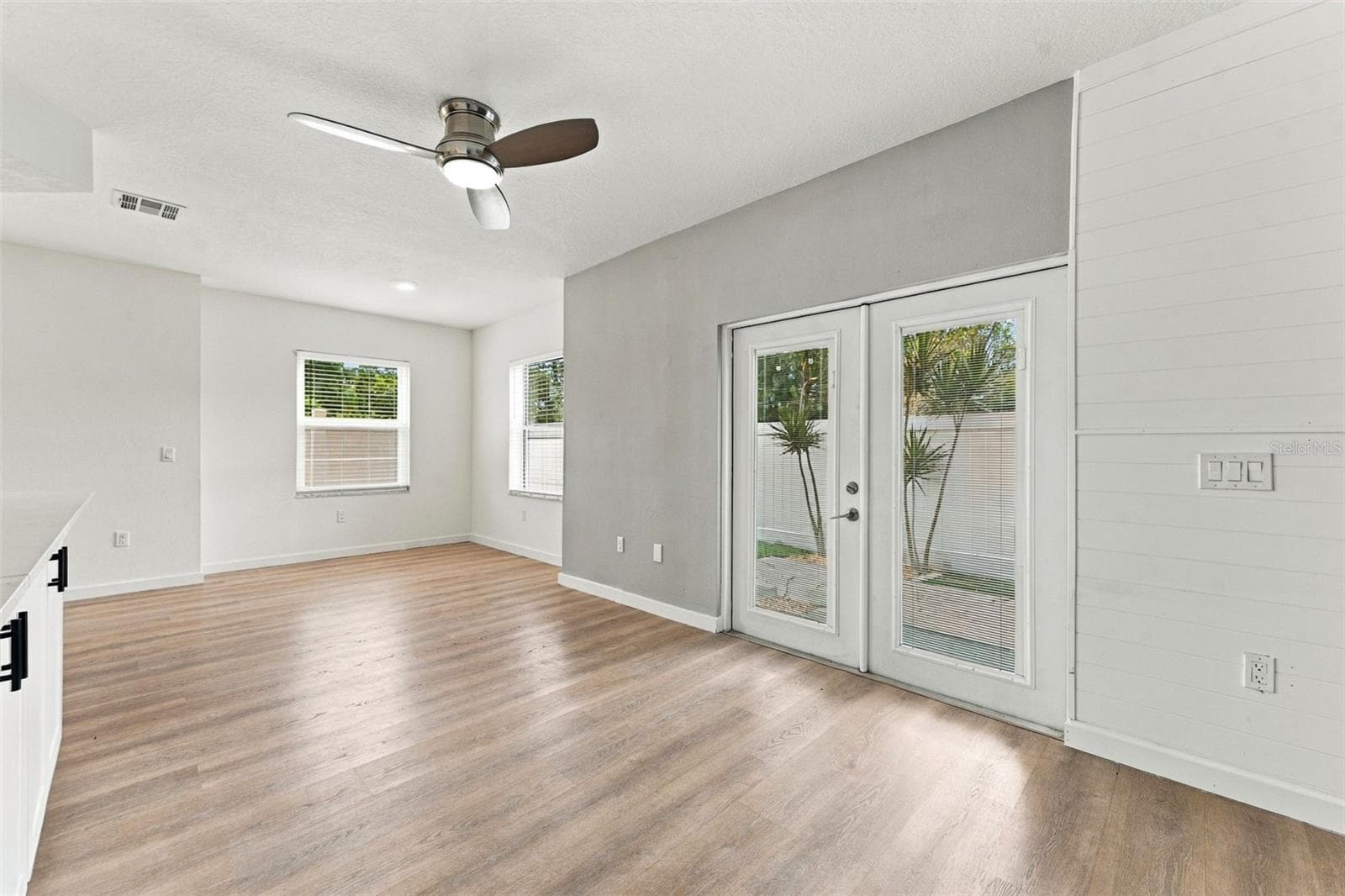 Townhouse at 4363 TYLER CIR N, ST PETERSBURG, photo 10 of 45