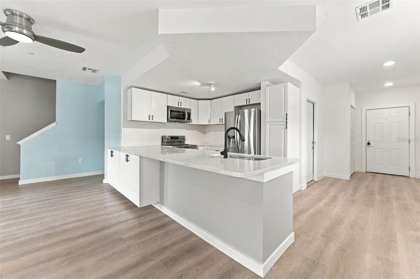 Townhouse at 4363 TYLER CIR N, ST PETERSBURG, photo 12 of 45