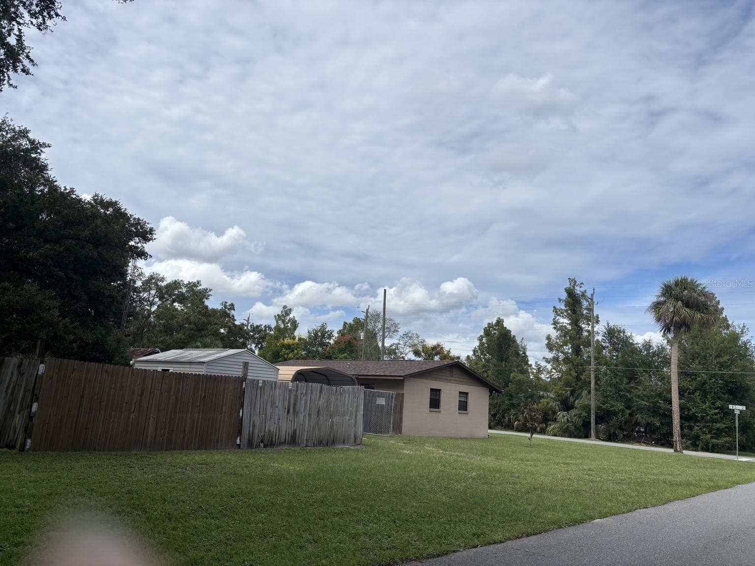 Single Family Residence at 1701 W 2ND ST, SANFORD, photo 7 of 20