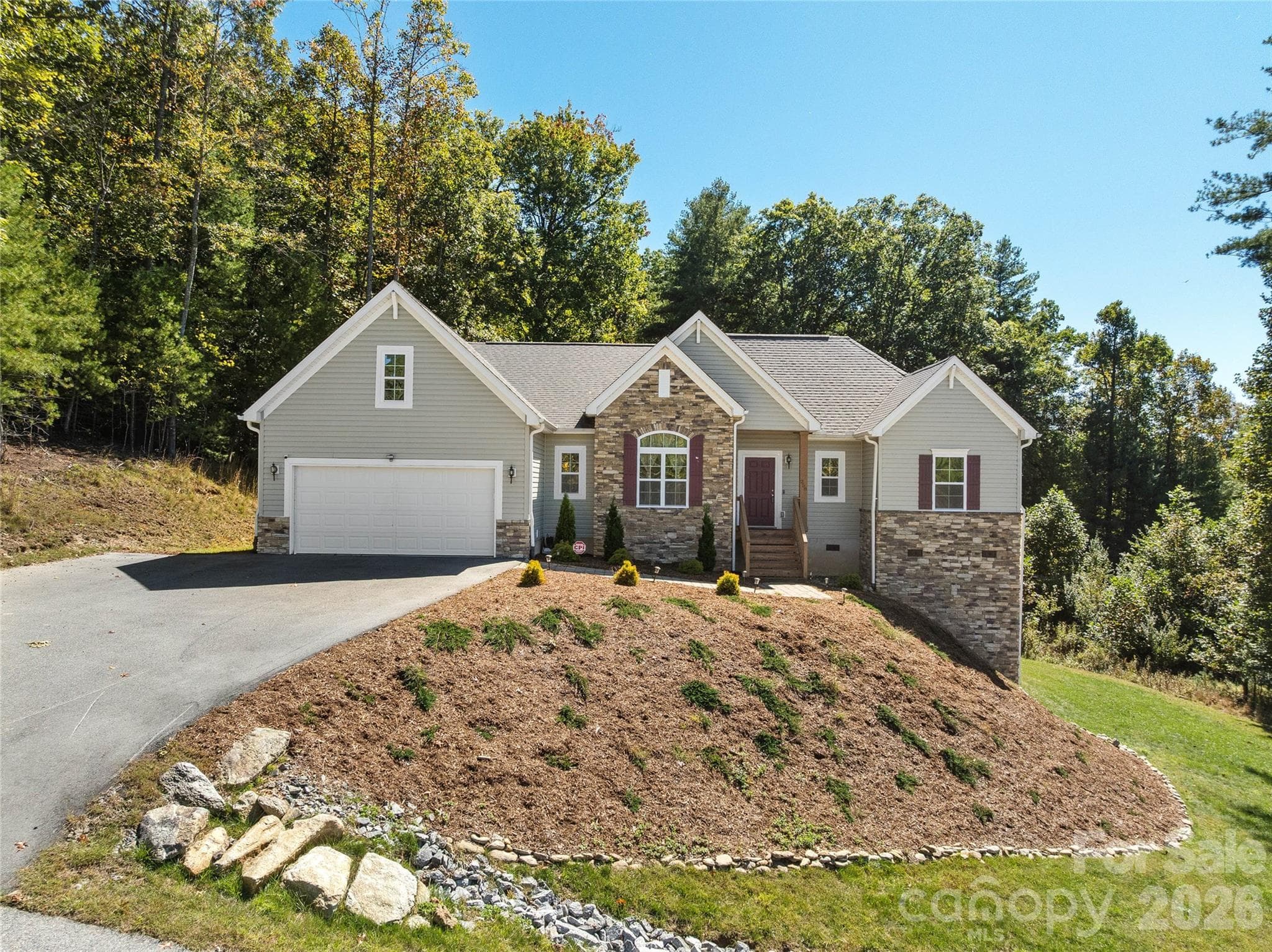 Single Family Residence at 258 Crystal Heights Drive, Hendersonville, photo 32 of 45