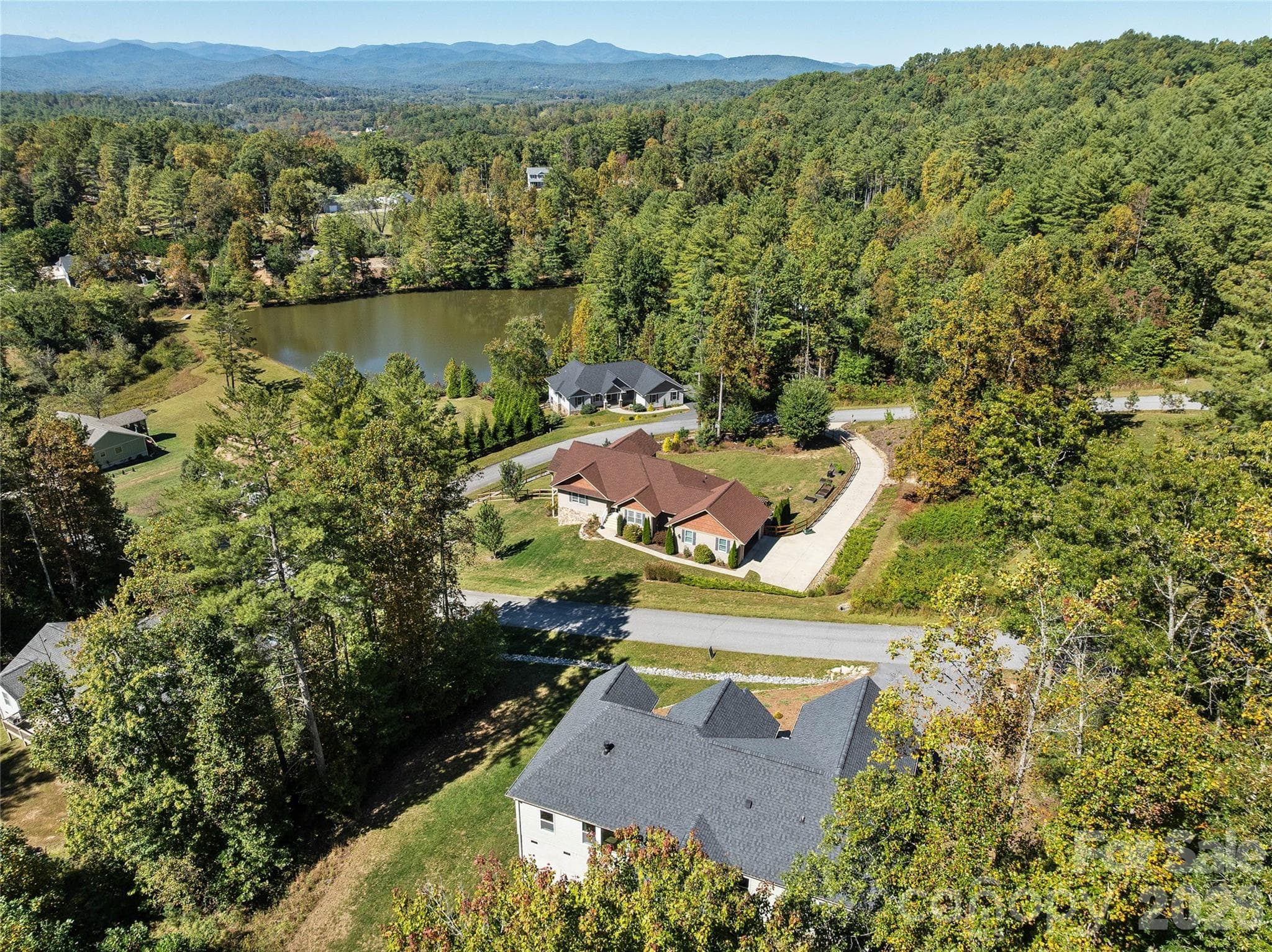 Single Family Residence at 258 Crystal Heights Drive, Hendersonville, photo 35 of 45