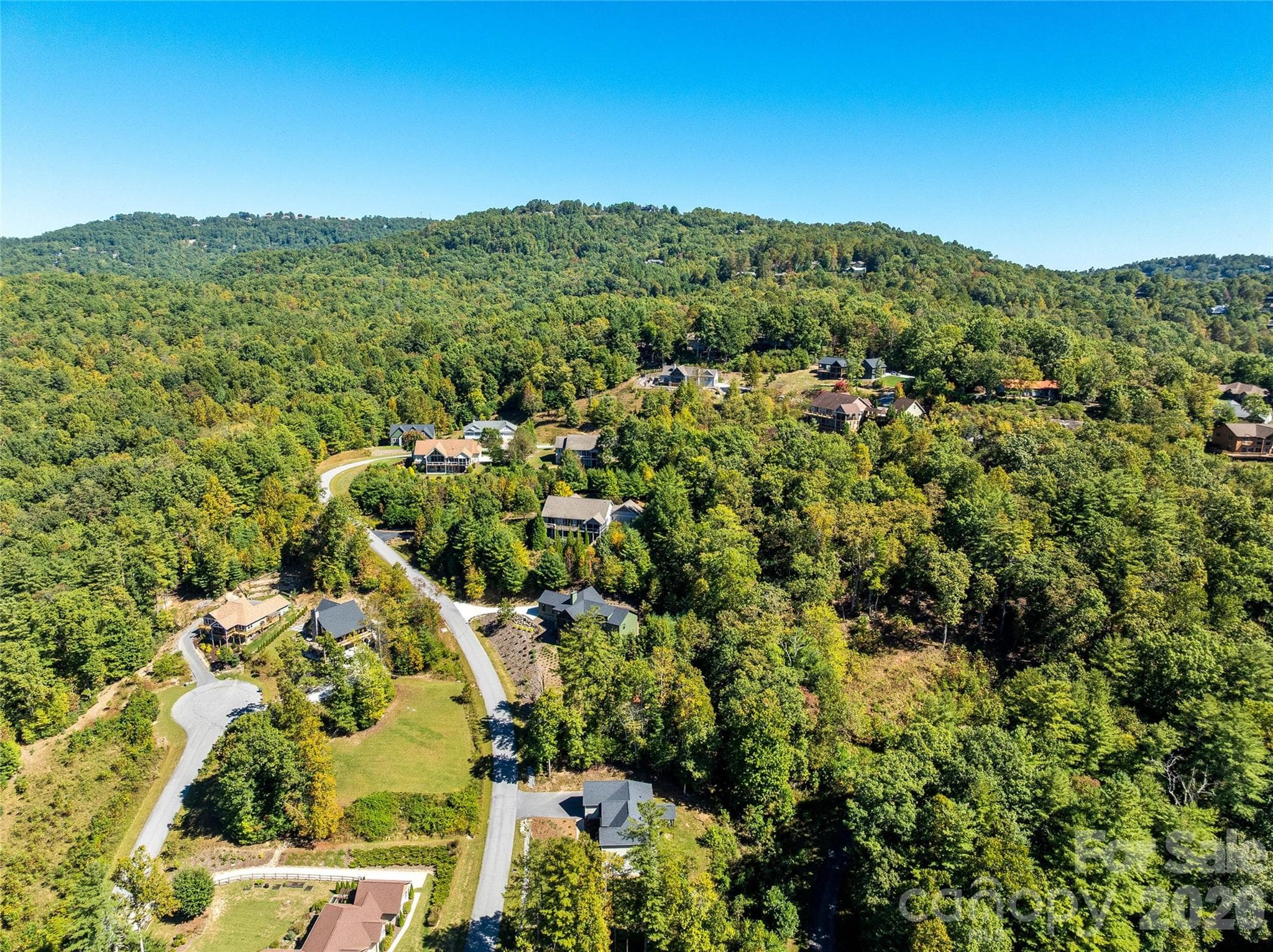Single Family Residence at 258 Crystal Heights Drive, Hendersonville, photo 41 of 45