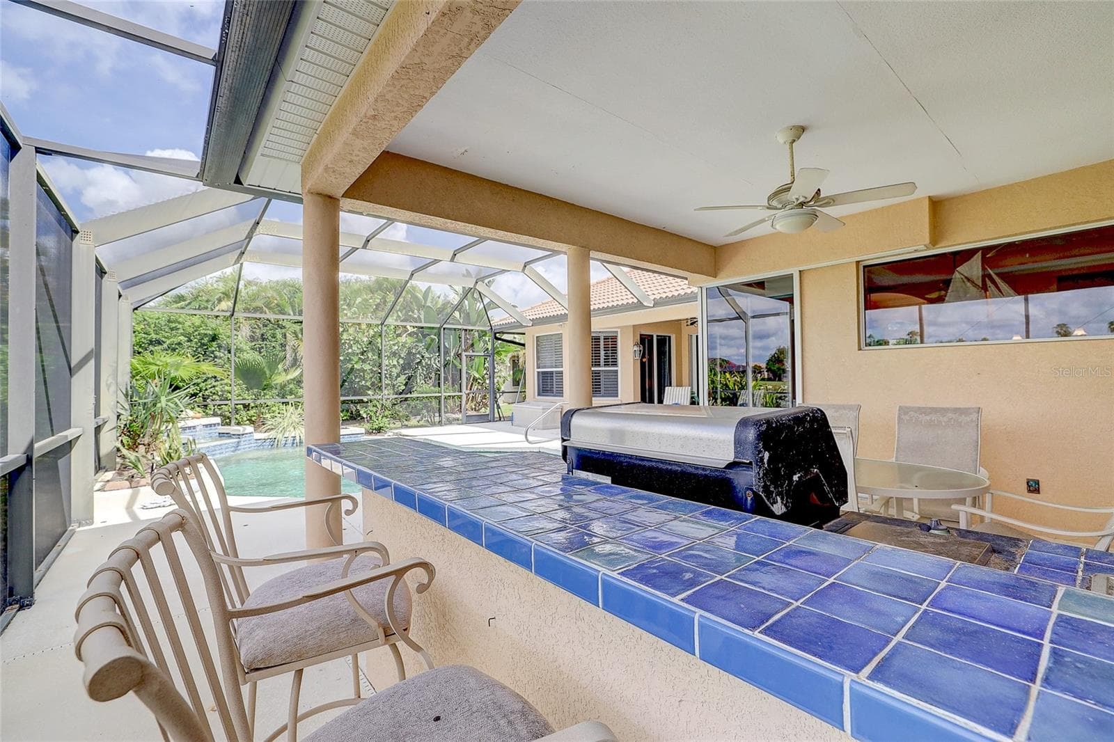 Single Family Residence at 12306 GREENBRIER WAY, LAKEWOOD RANCH, photo 43 of 55