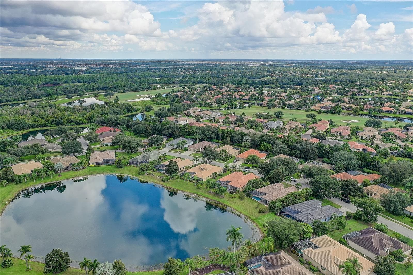 Single Family Residence at 12306 GREENBRIER WAY, LAKEWOOD RANCH, photo 52 of 55