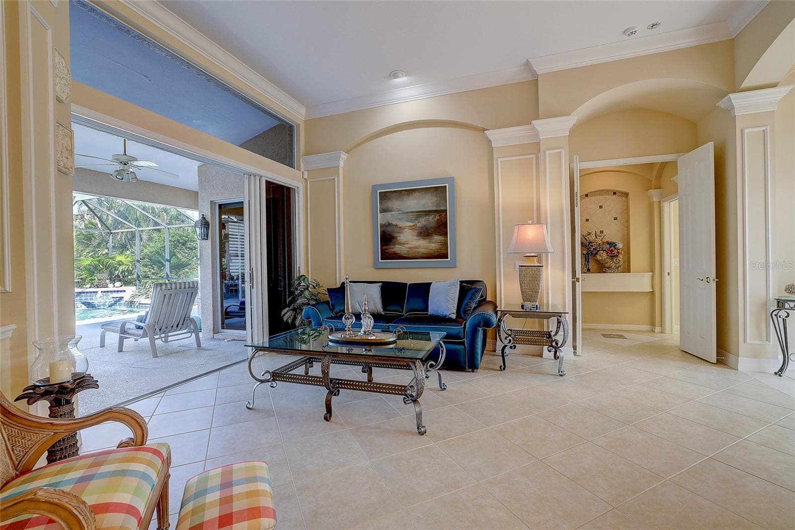 Single Family Residence at 12306 GREENBRIER WAY, LAKEWOOD RANCH, photo 6 of 55