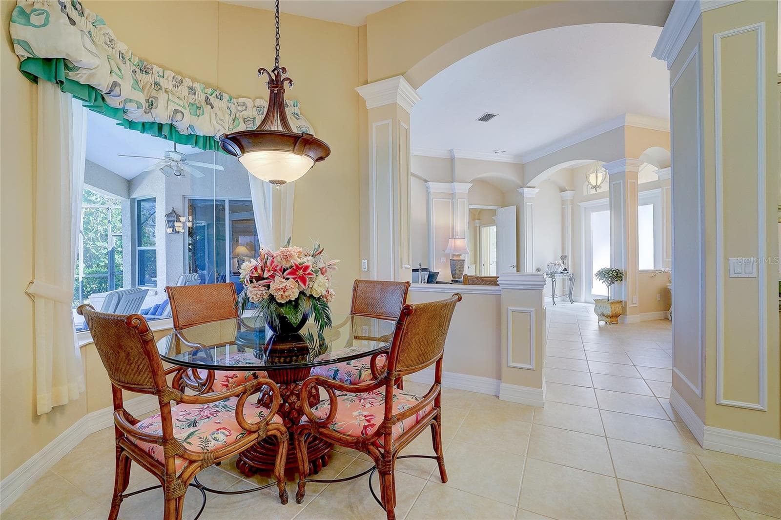 Single Family Residence at 12306 GREENBRIER WAY, LAKEWOOD RANCH, photo 16 of 55
