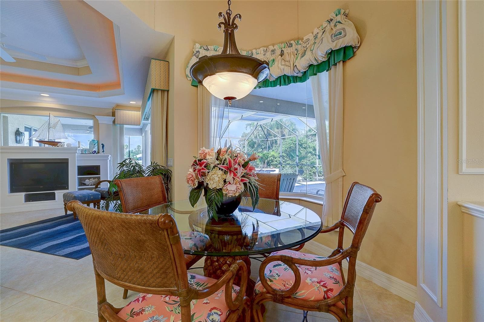 Single Family Residence at 12306 GREENBRIER WAY, LAKEWOOD RANCH, photo 17 of 55