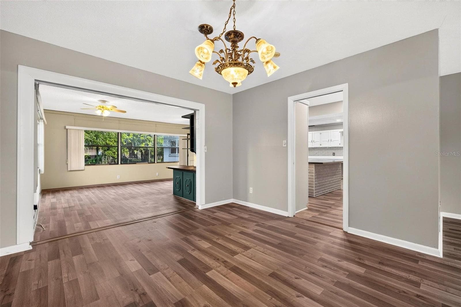 Single Family Residence at 2504 LAUDERDALE CT, ORLANDO, photo 5 of 82