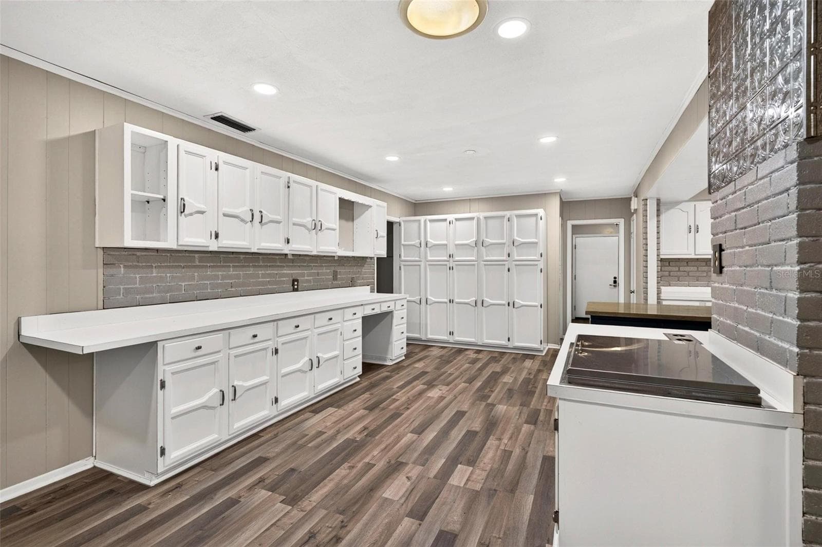 Single Family Residence at 2504 LAUDERDALE CT, ORLANDO, photo 17 of 82