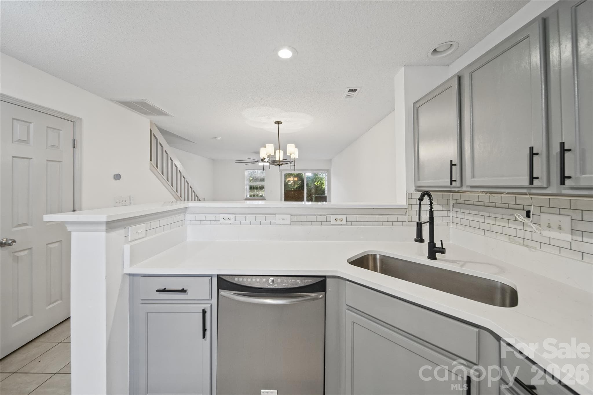 Townhouse at 144 Mangum Circle, Mooresville, photo 4 of 29