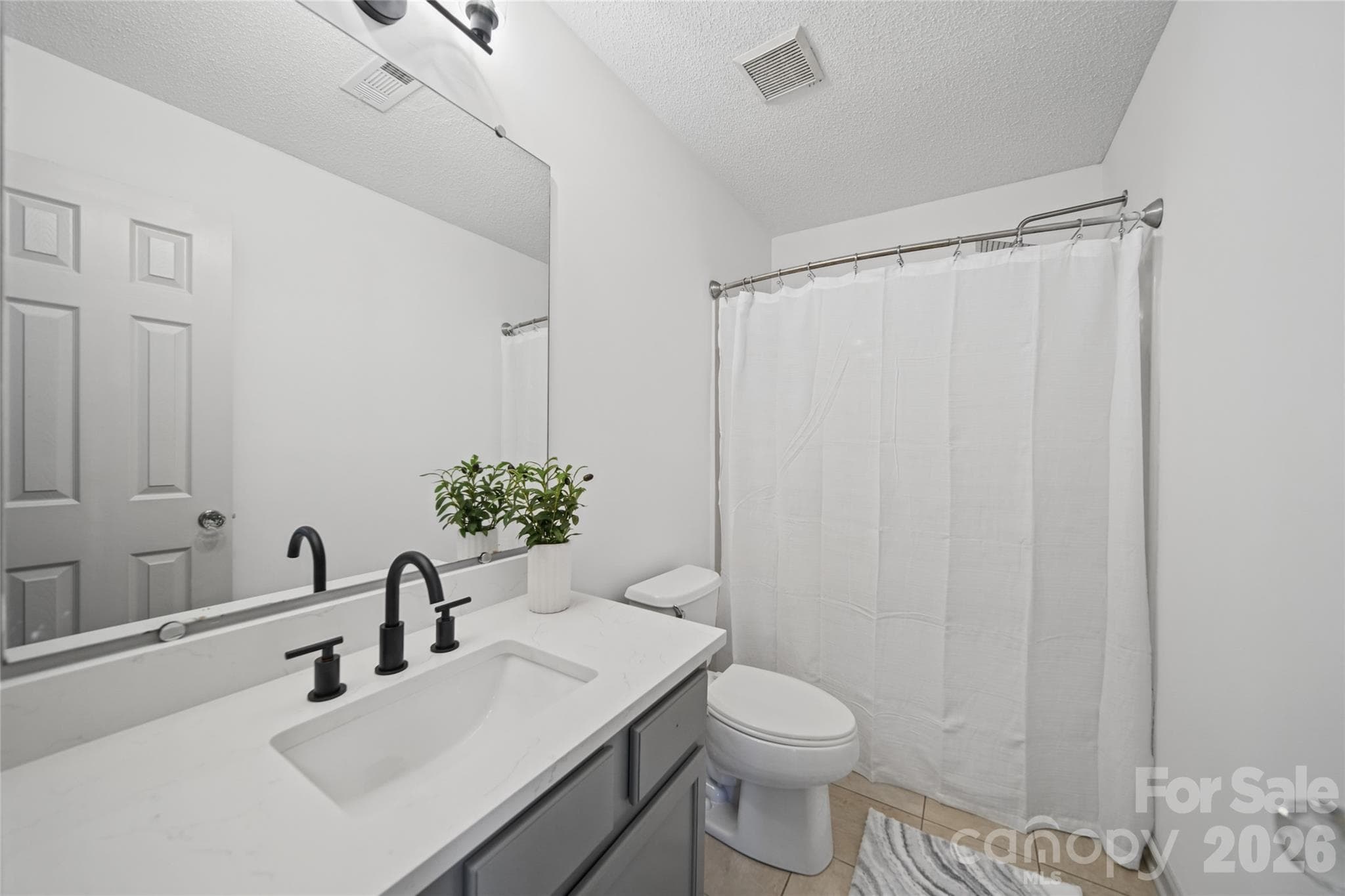 Townhouse at 144 Mangum Circle, Mooresville, photo 14 of 29