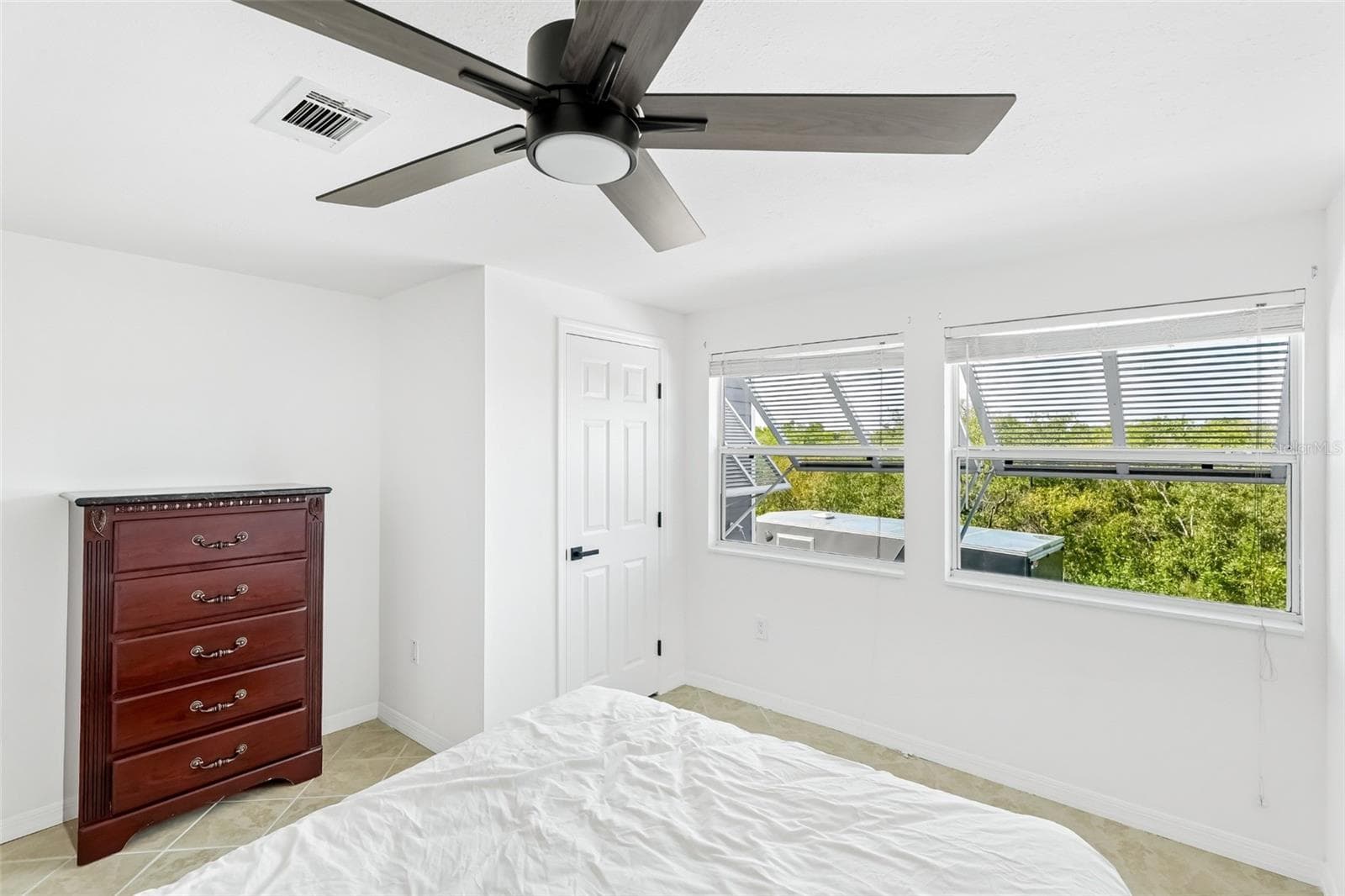 Single Family Residence at 707 40TH ST W, PALMETTO, photo 8 of 37