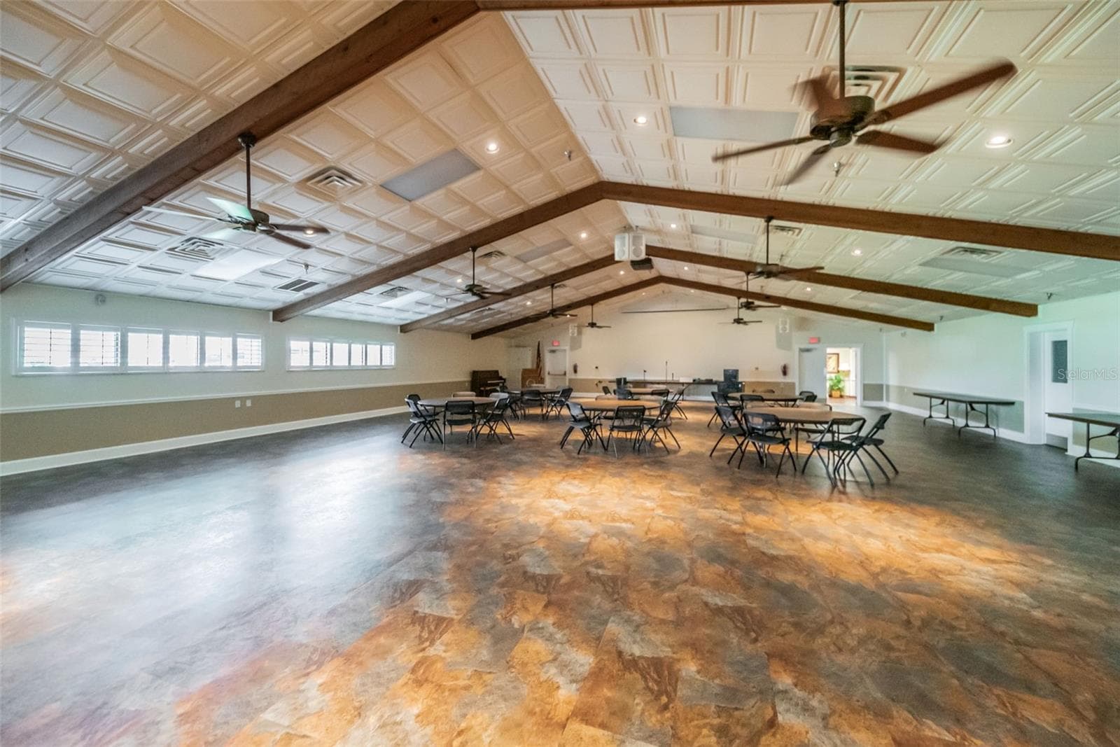 Single Family Residence at 1529 E DORCHESTER DR, PALM HARBOR, photo 13 of 20