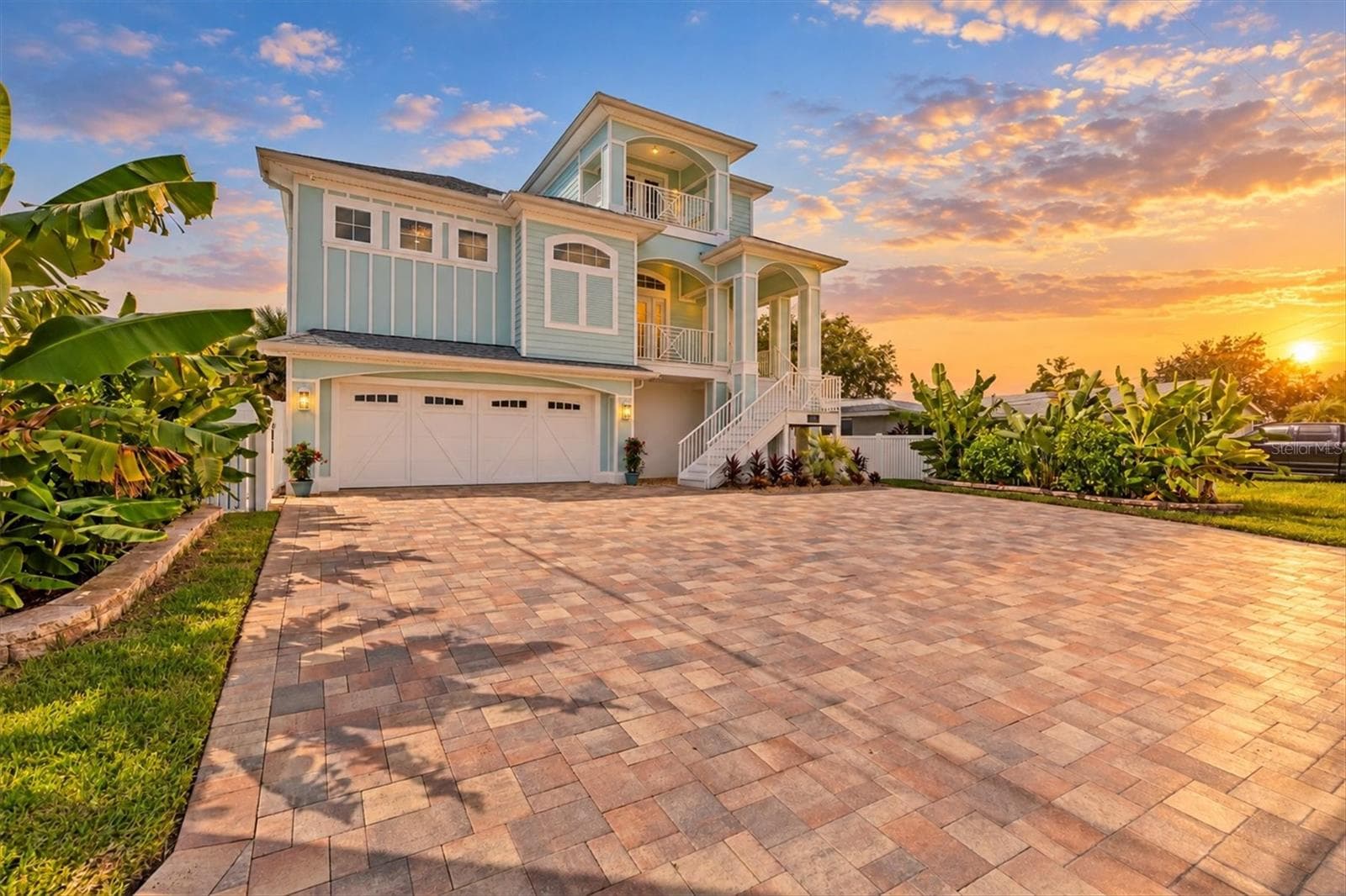 Gorgeous Waterfront Home built in 2020 - 4030 GULF COAST DR, HERNANDO BEACH