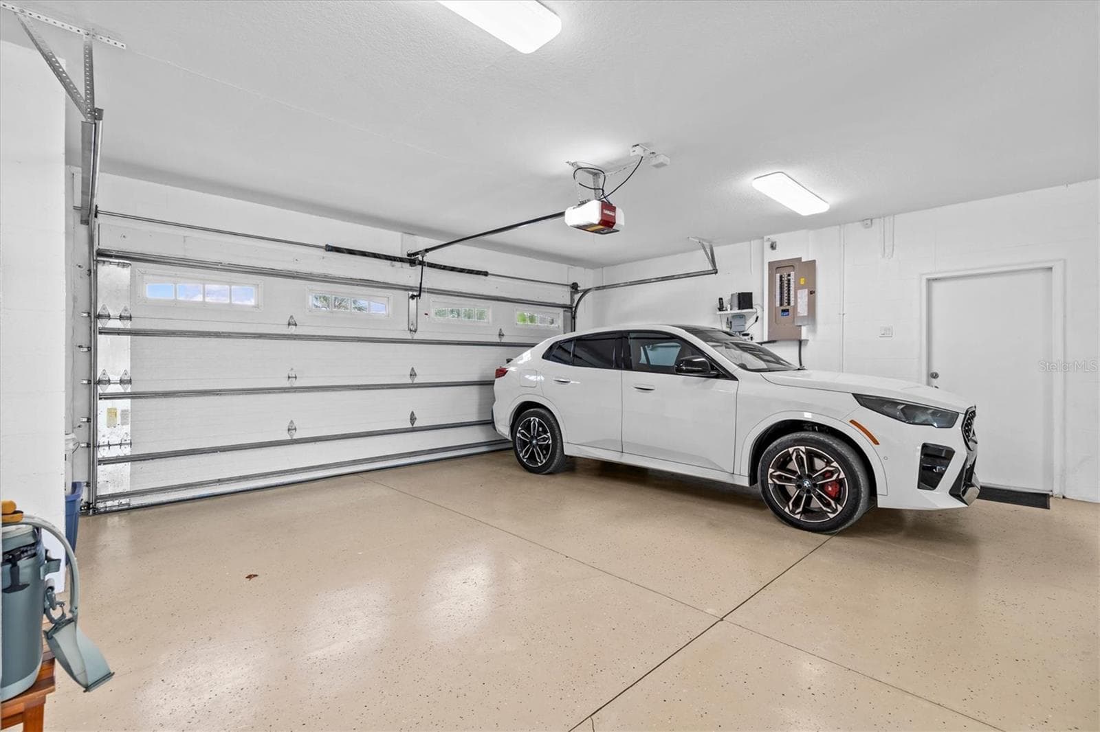 3 Car Garage with Plenty of Mancave - 4030 GULF COAST DR, HERNANDO BEACH