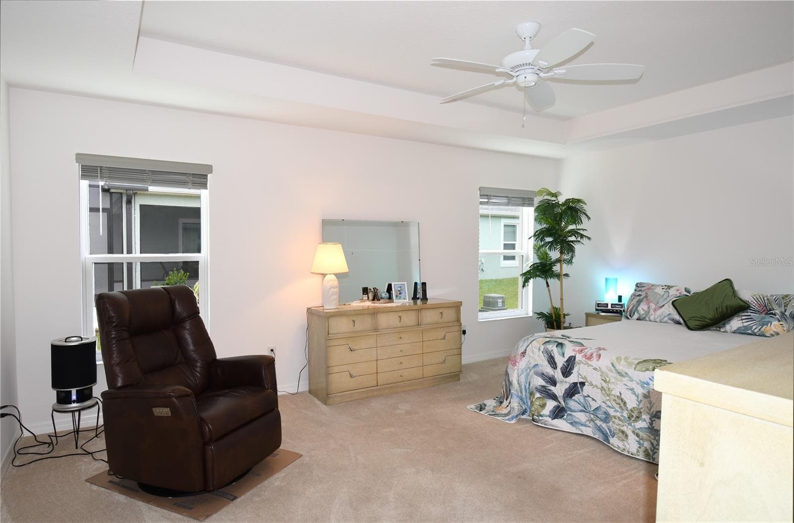 Spacious Carpeted Master Bedroom - 4157 COLLERETTE CT, THE VILLAGES