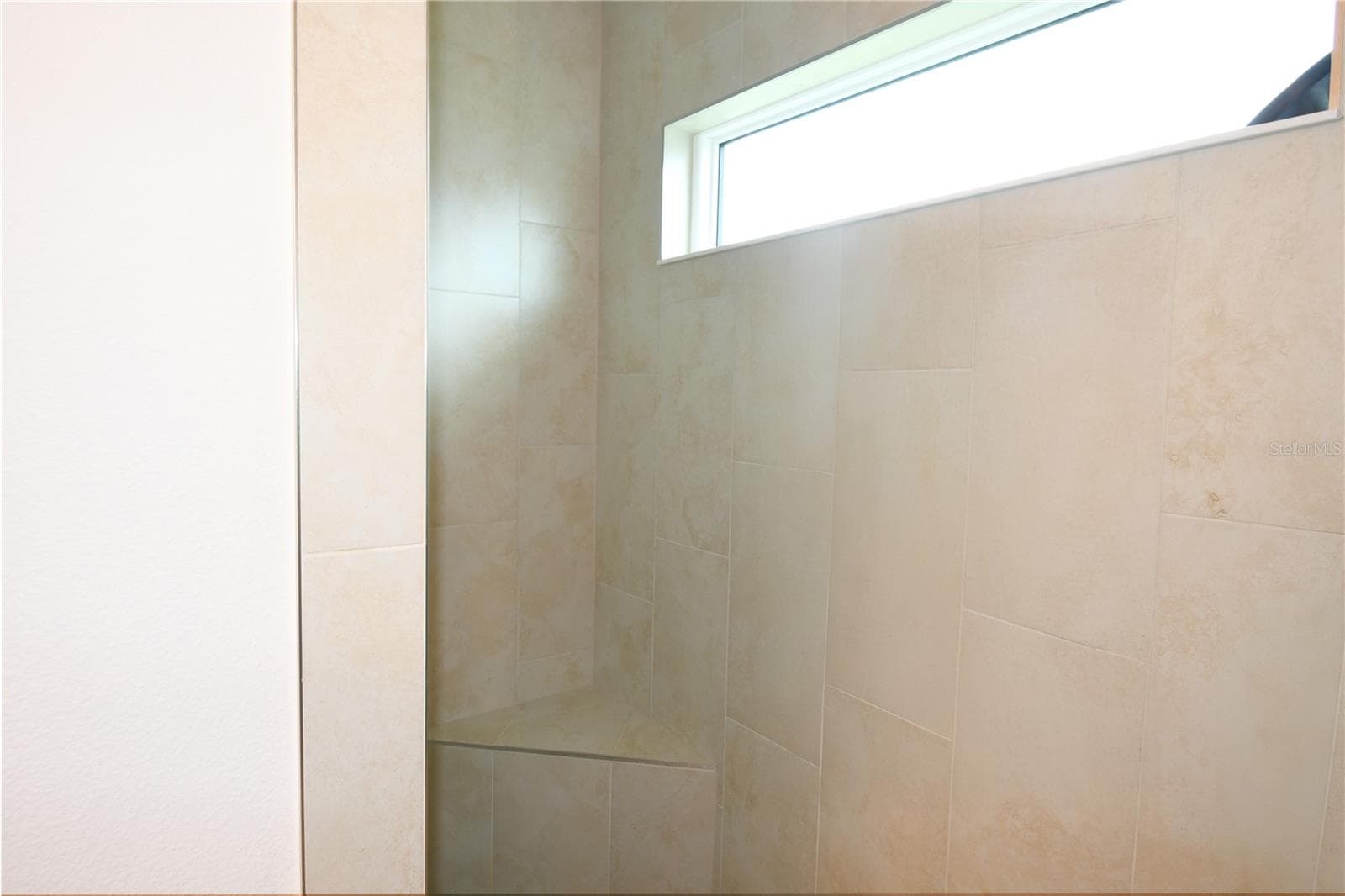 Master Walk-In Shower - 4157 COLLERETTE CT, THE VILLAGES