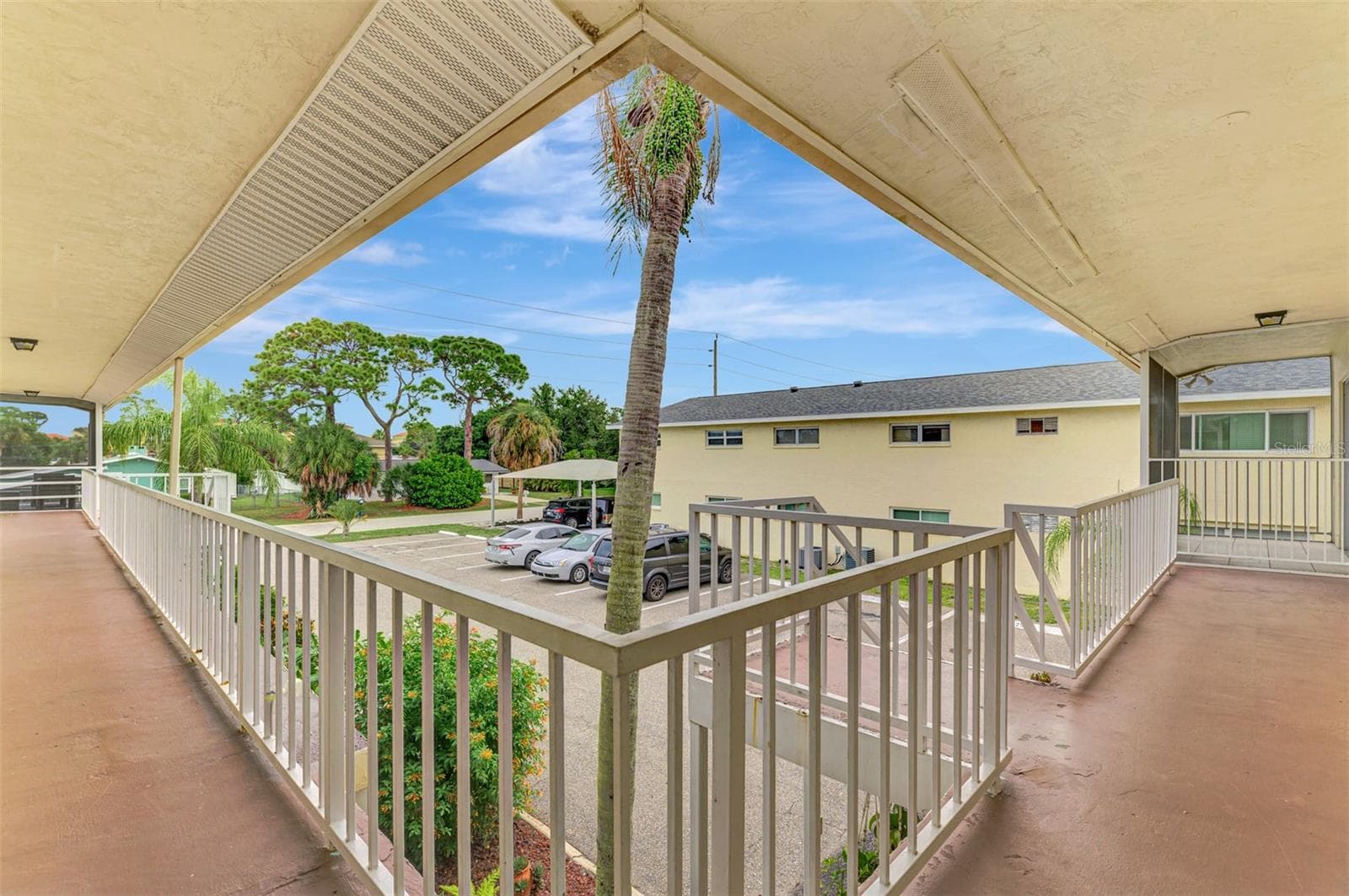 Condominium at 360 BASE AVE E #424, VENICE, photo 4 of 31