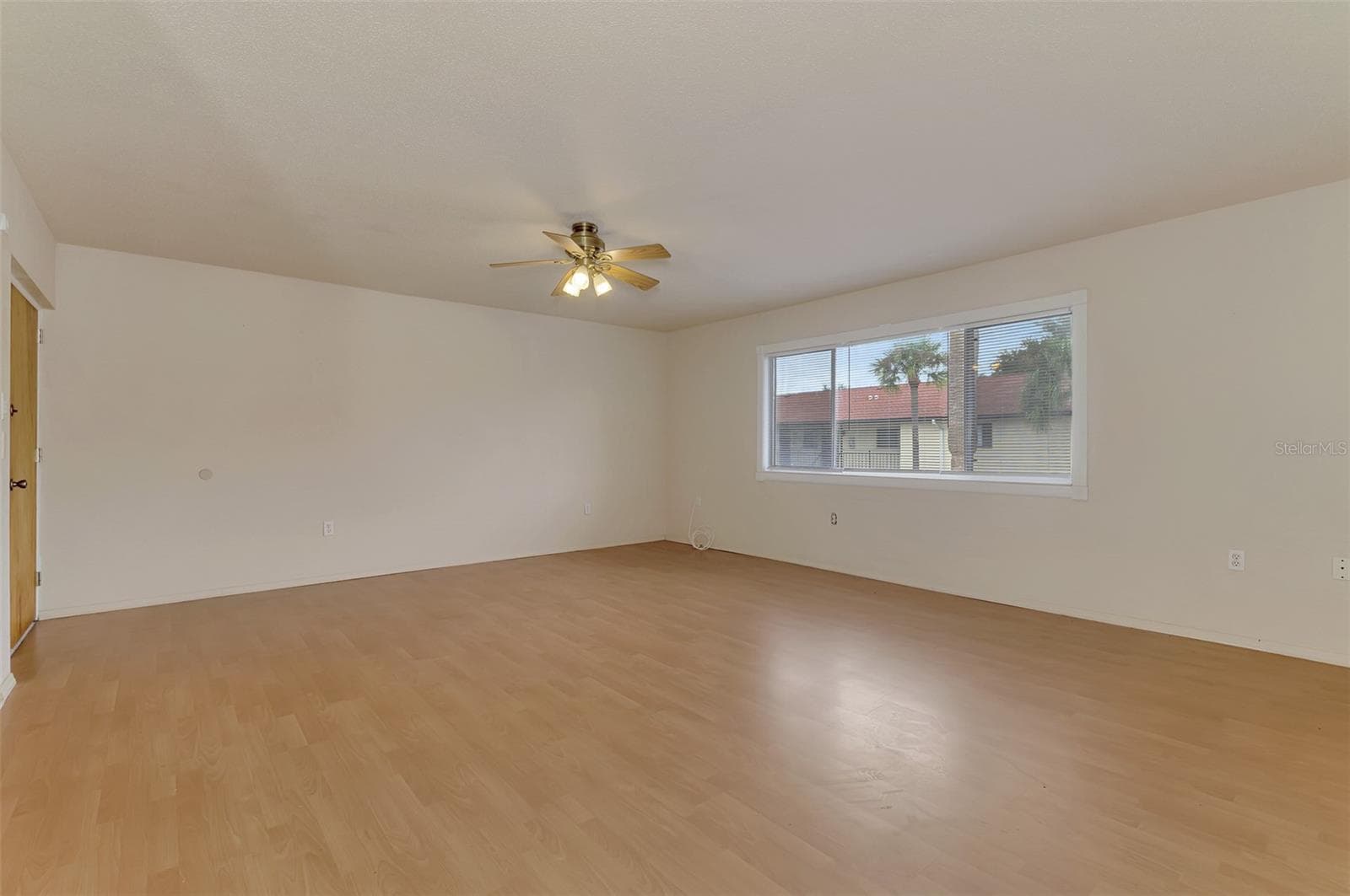 Condominium at 360 BASE AVE E #424, VENICE, photo 9 of 31