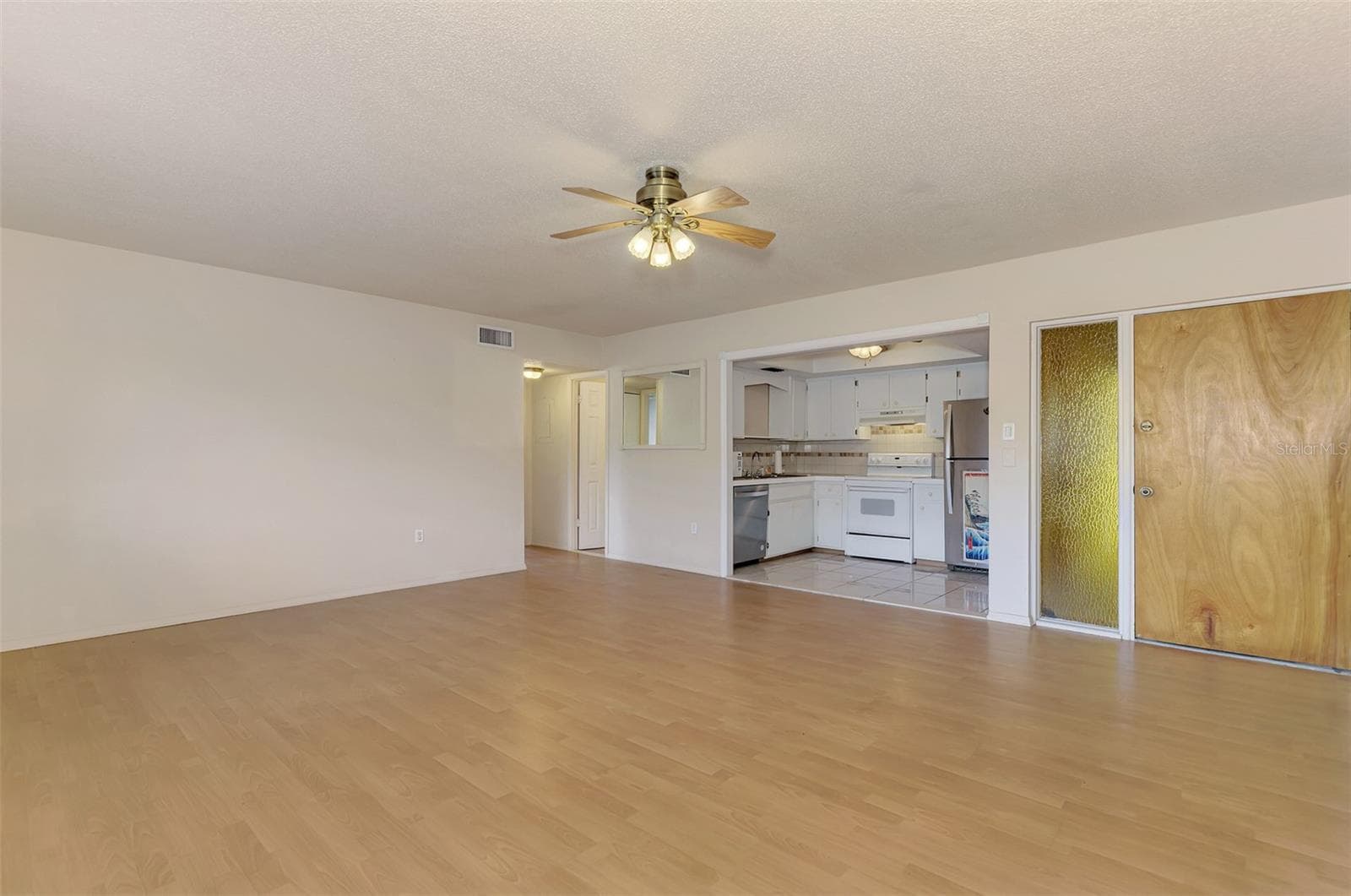 Condominium at 360 BASE AVE E #424, VENICE, photo 11 of 31