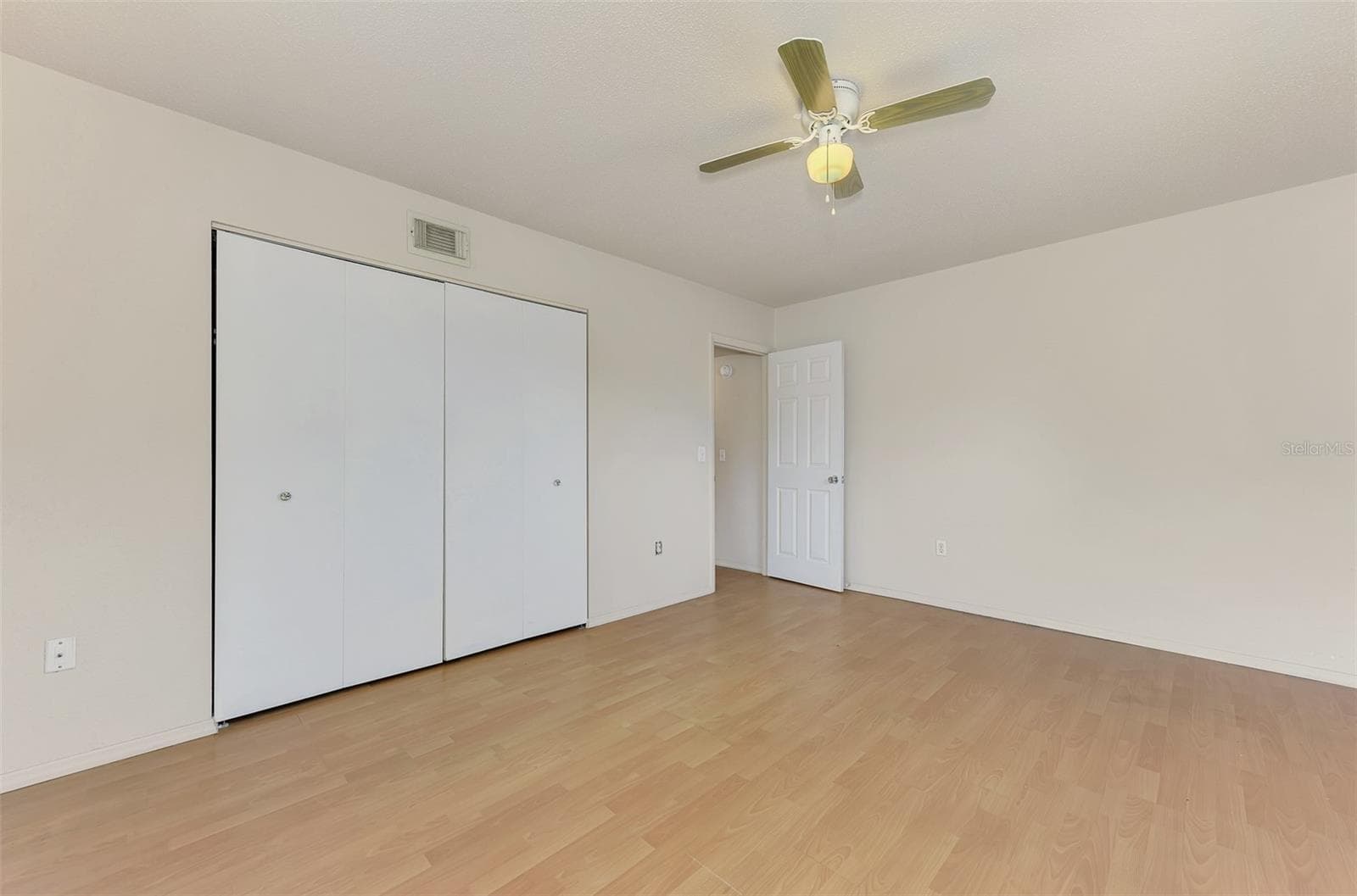 Condominium at 360 BASE AVE E #424, VENICE, photo 22 of 31