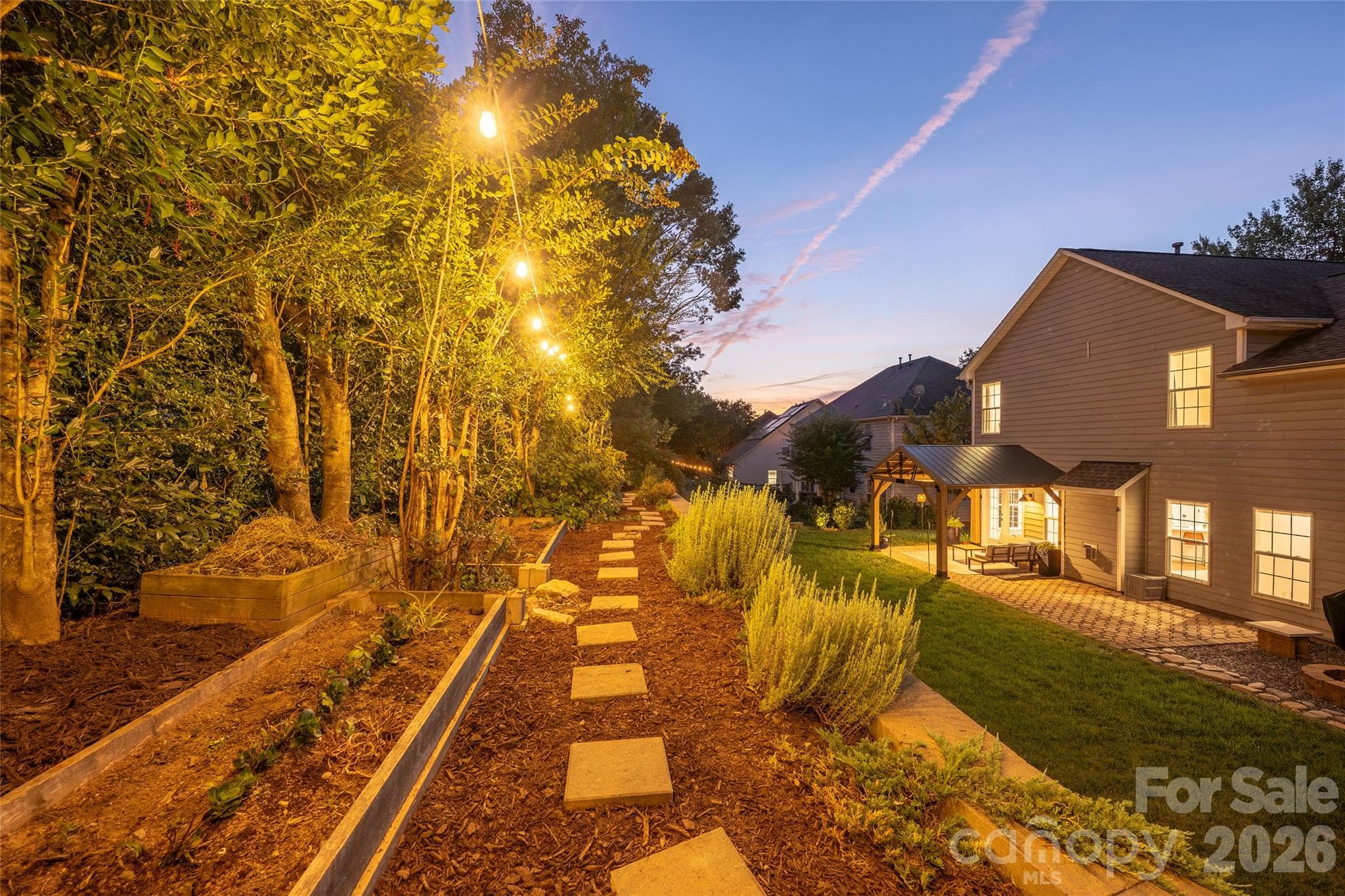 Single Family Residence at 20315 Southshore Drive, Cornelius, photo 40 of 48