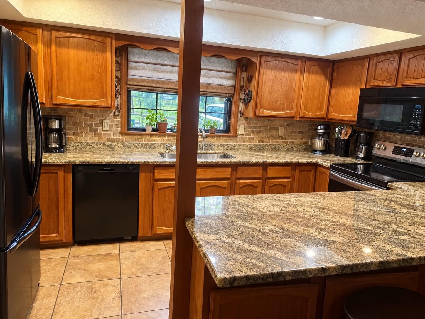 Single Family Residence at 15155 DUSTY PINE TRL, BROOKSVILLE, photo 4 of 10