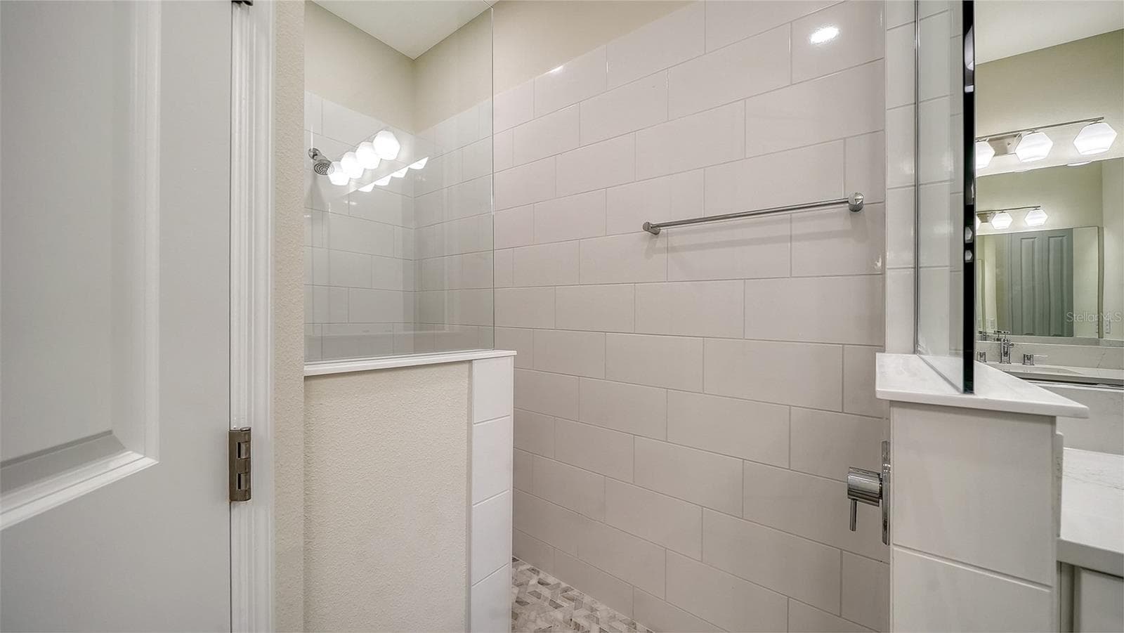 Villa at 2115 SYLVESTER PALM LN, BRADENTON, photo 22 of 33
