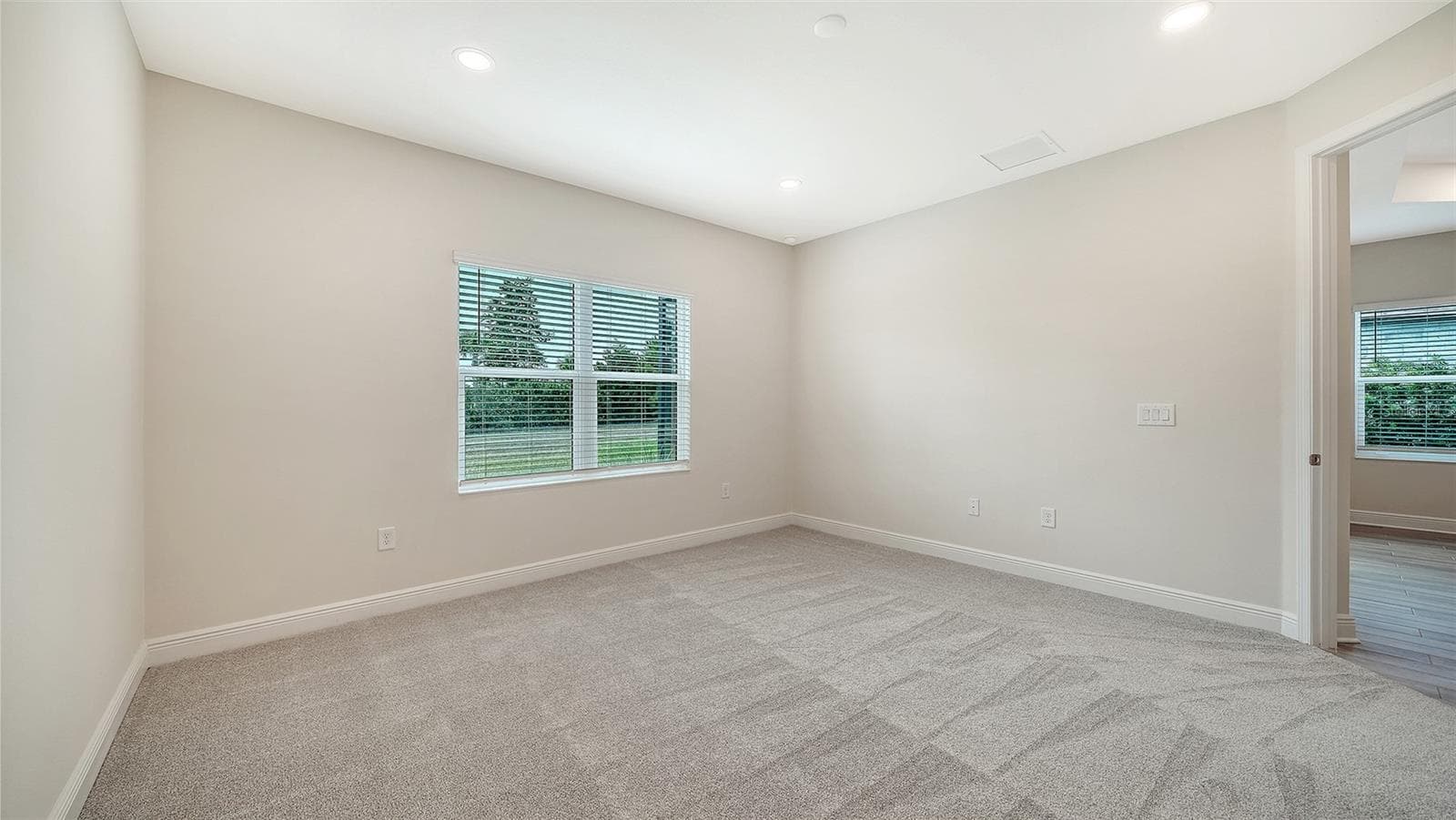 Villa at 2115 SYLVESTER PALM LN, BRADENTON, photo 24 of 33
