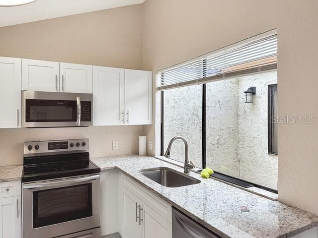 kitchen - 12233 SADDLE STRAP ROW, HUDSON
