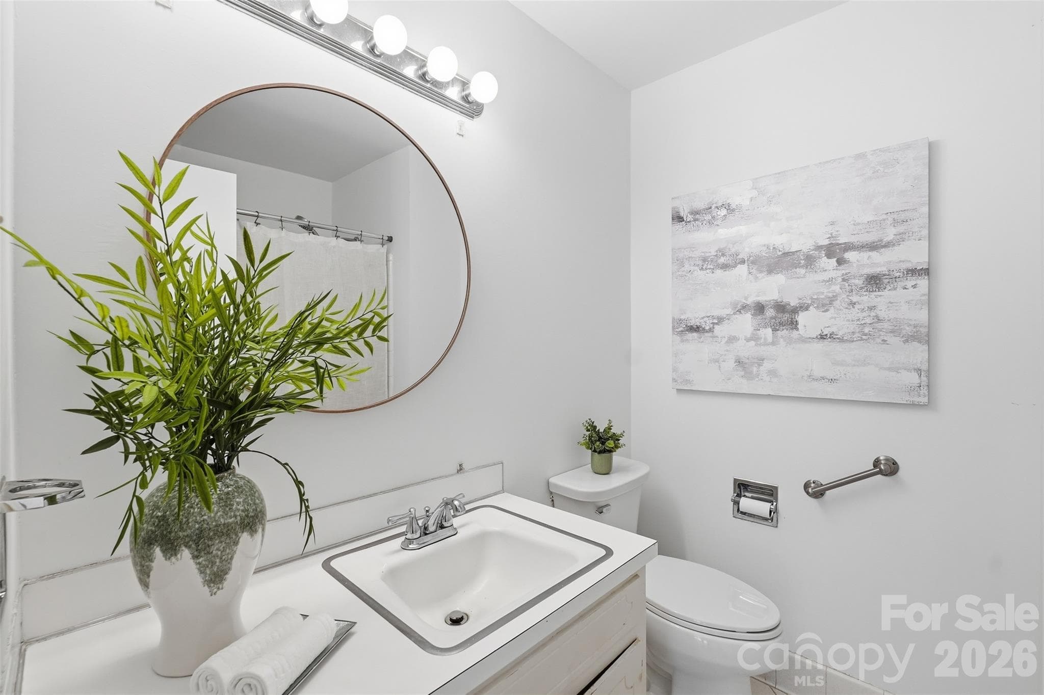 Hallway Bathroom - 5724 Telfair Road, Charlotte
