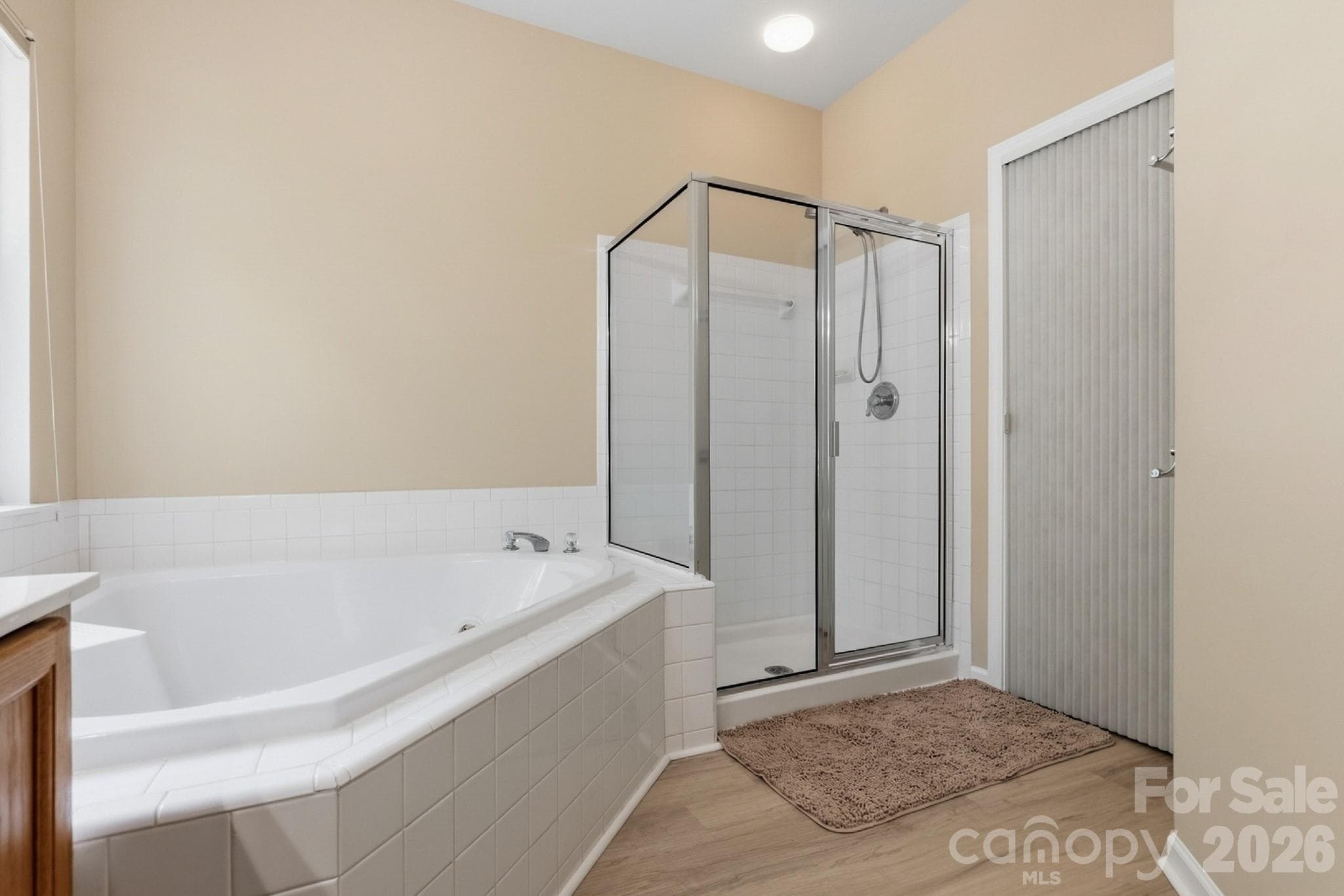 Single Family Residence at 124 Doby Creek Court, Fort Mill, photo 25 of 46