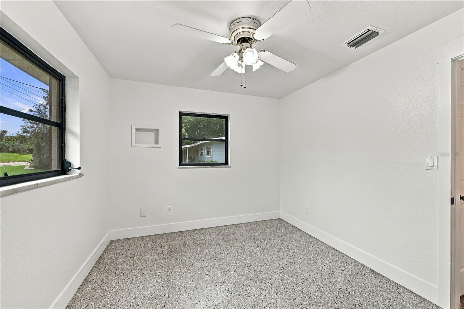 Single Family Residence at 107 OAK ST, ALTAMONTE SPRINGS, photo 20 of 40