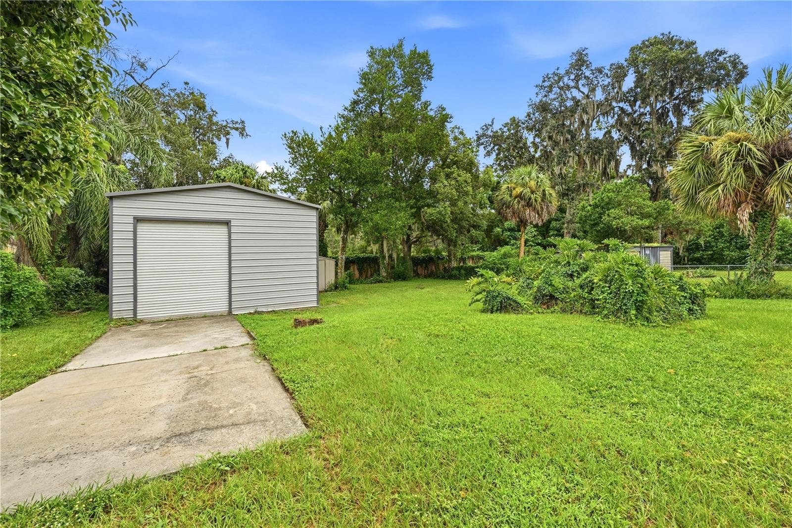 Single Family Residence at 107 OAK ST, ALTAMONTE SPRINGS, photo 37 of 40